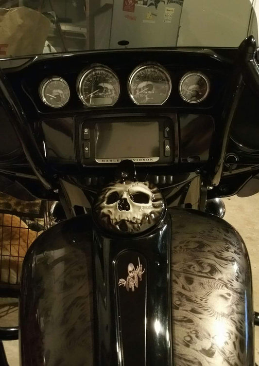 Realistic skull on Harley touring fuel door