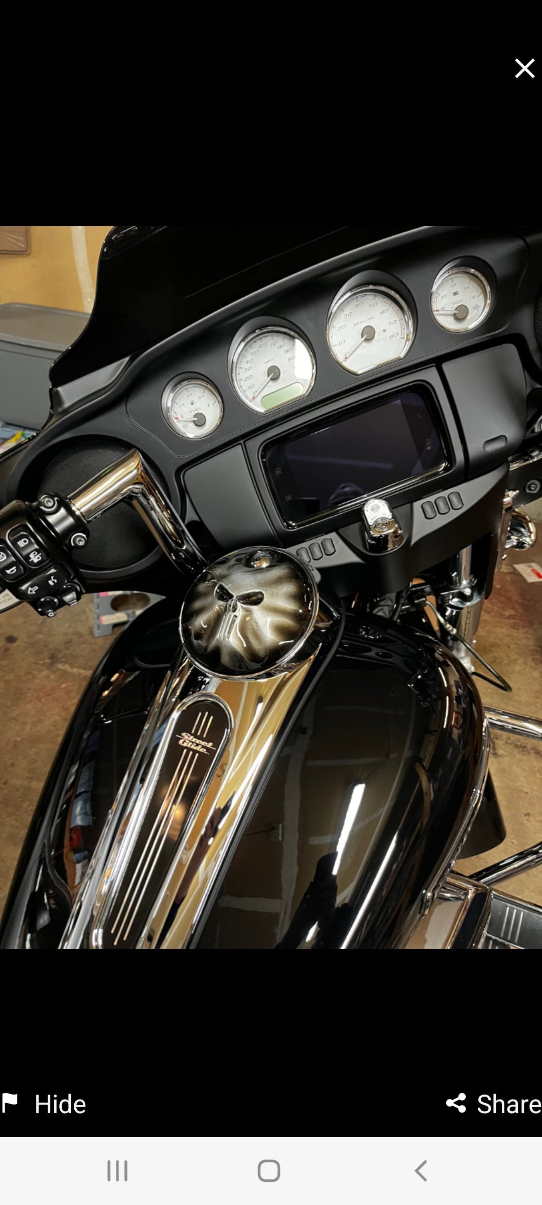 3D skull on Harley touring fuel door