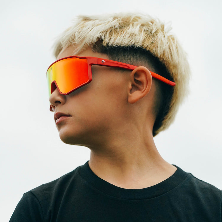 Sunglasses/ Goggles