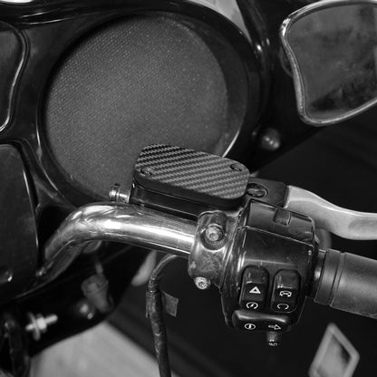 For Harley 2018-2023 Street Glide FLHX Front Brake Master Cylinder Cover Cap Road Glide FLTRX 2018-2022 Road King FLHR 2018-2022