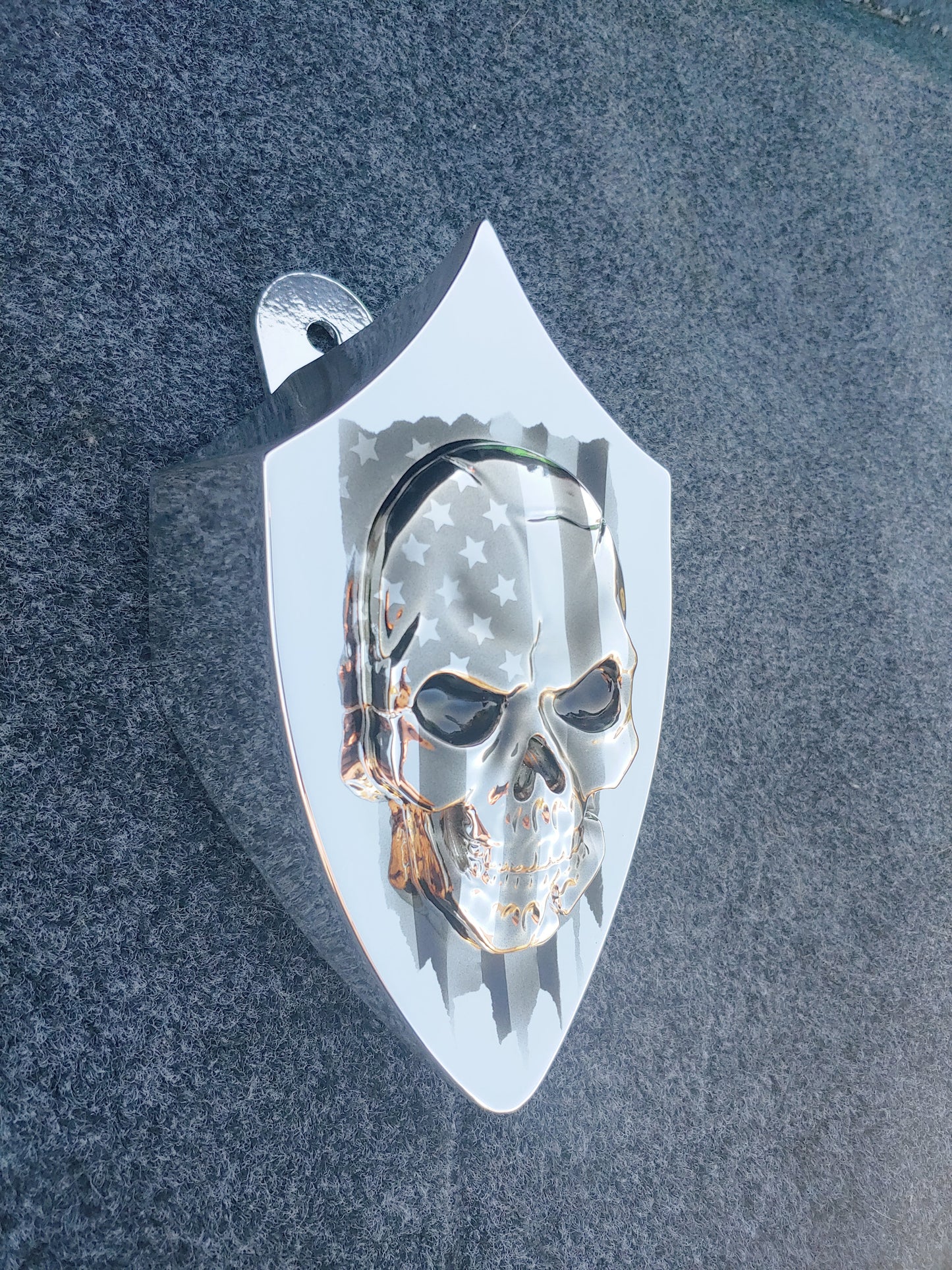 Chrome Harley horn 3D skull with tattered American flag