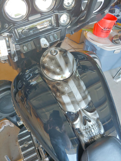 Big 3D Skull Tattered American Flag Harley console