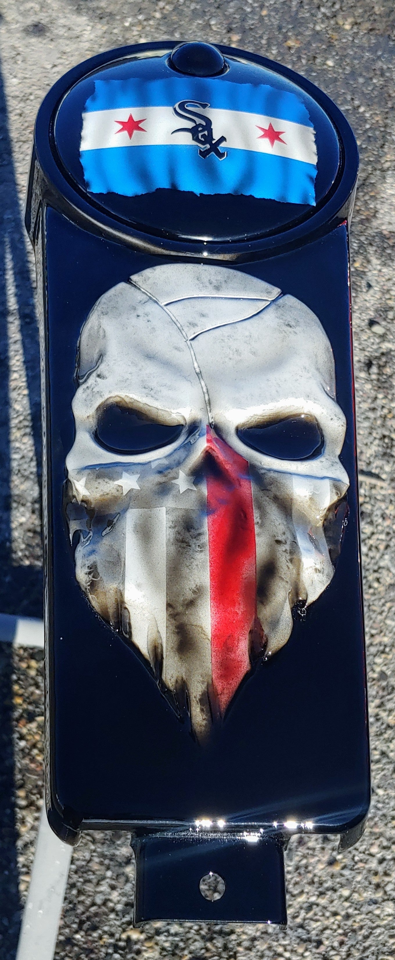 3D skull flag console