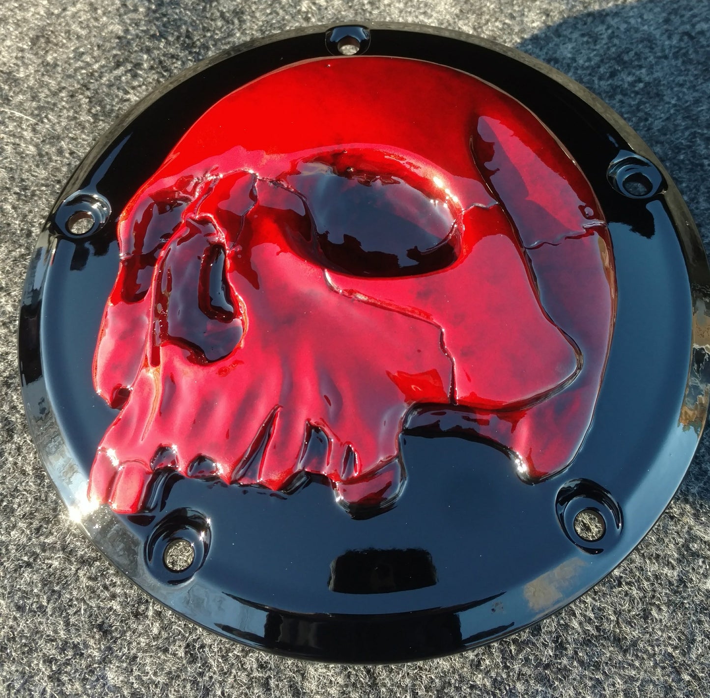 Harley Davidson derby cover twisted red skull
