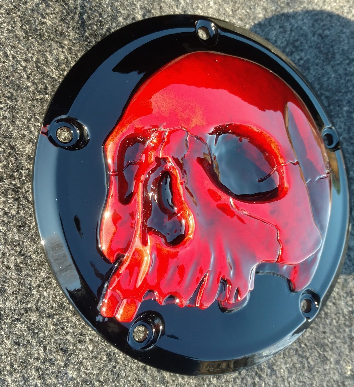 Harley Davidson derby cover twisted red skull