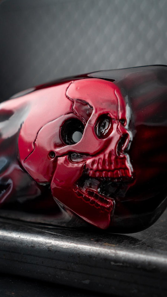 Harley Screaming skull pushing though air cleaner
