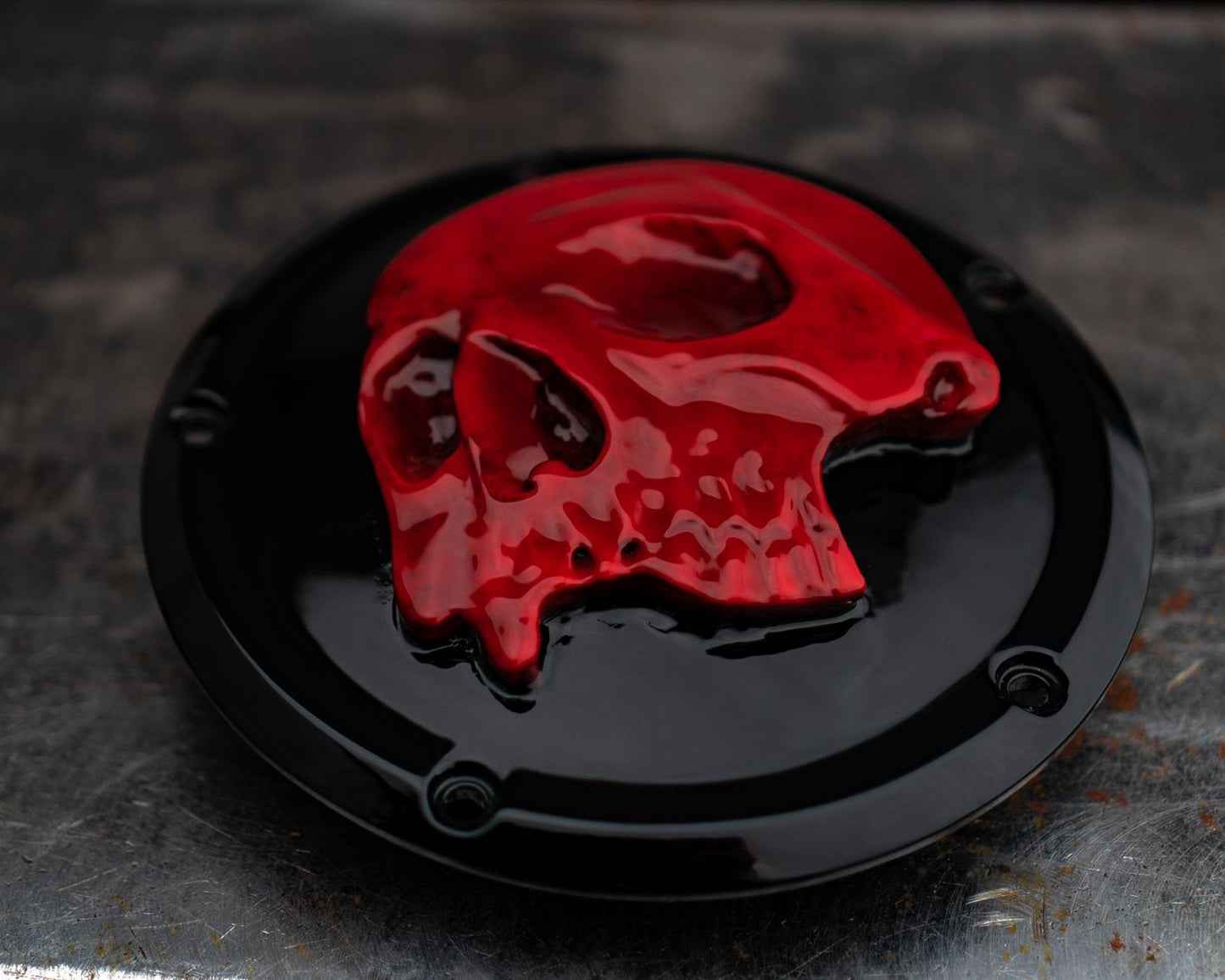 Harley Davidson derby cover twisted red skull