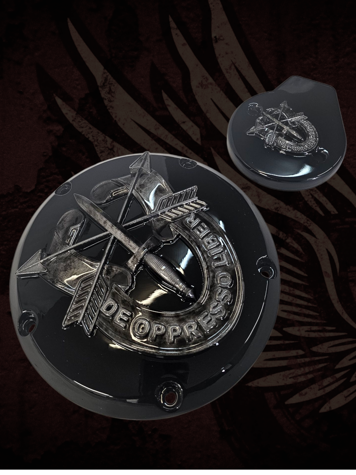 De Oppressor Liber derby cover and points cover