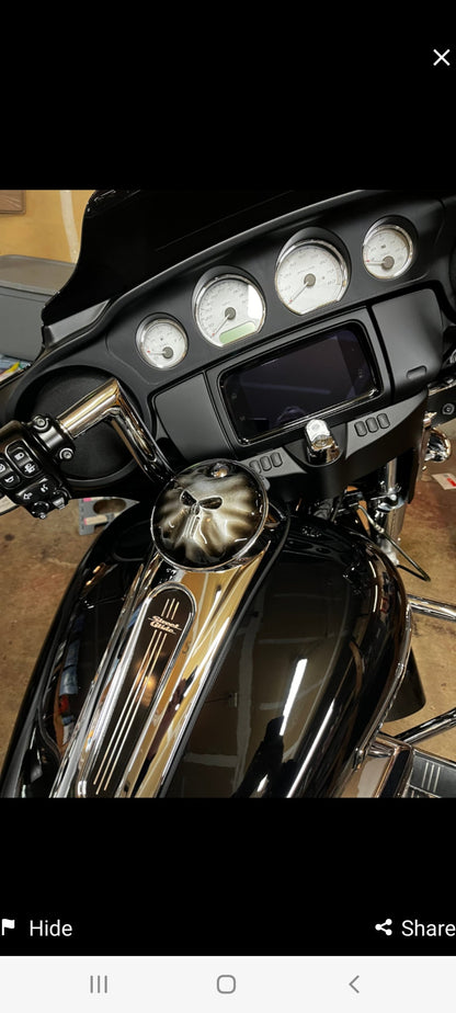 3D skull on Harley touring fuel door