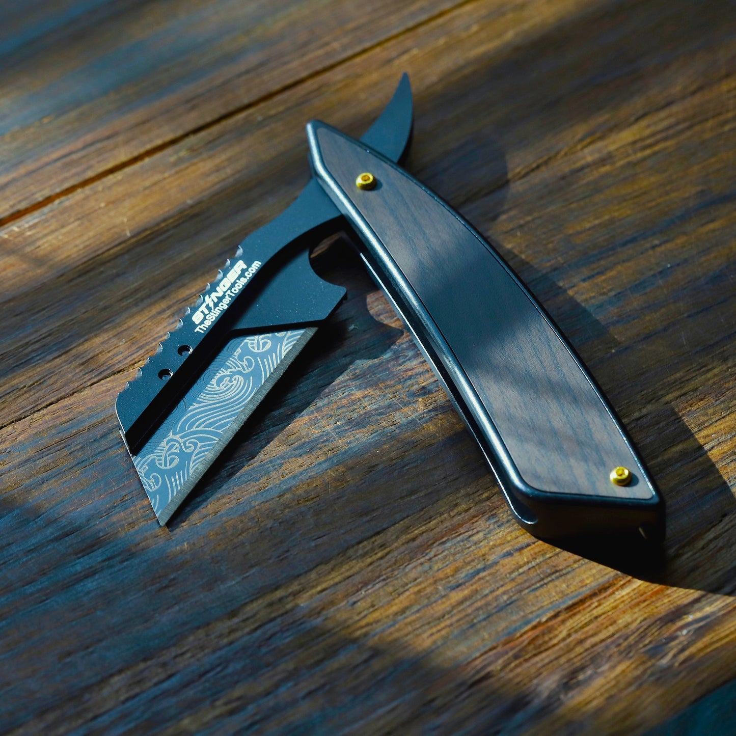 Stinger Vintage Straight Style Utility Tool